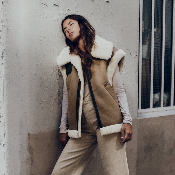 COMBINATION FLEECE VEST NWOT - Picture 1 of 1